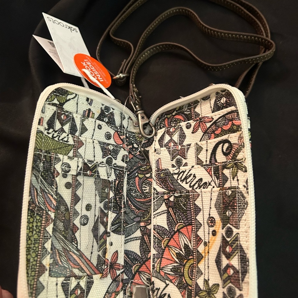 Sakroots Multicolor Patterned Crossbody Wallet - Picture 4 of 5